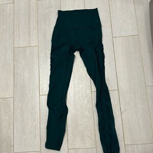Lululemon 25” mesh detailed legging green 2